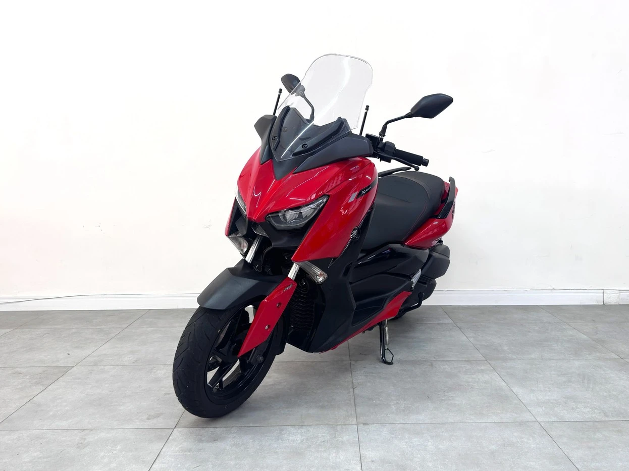 YAMAHA XMAX ABS