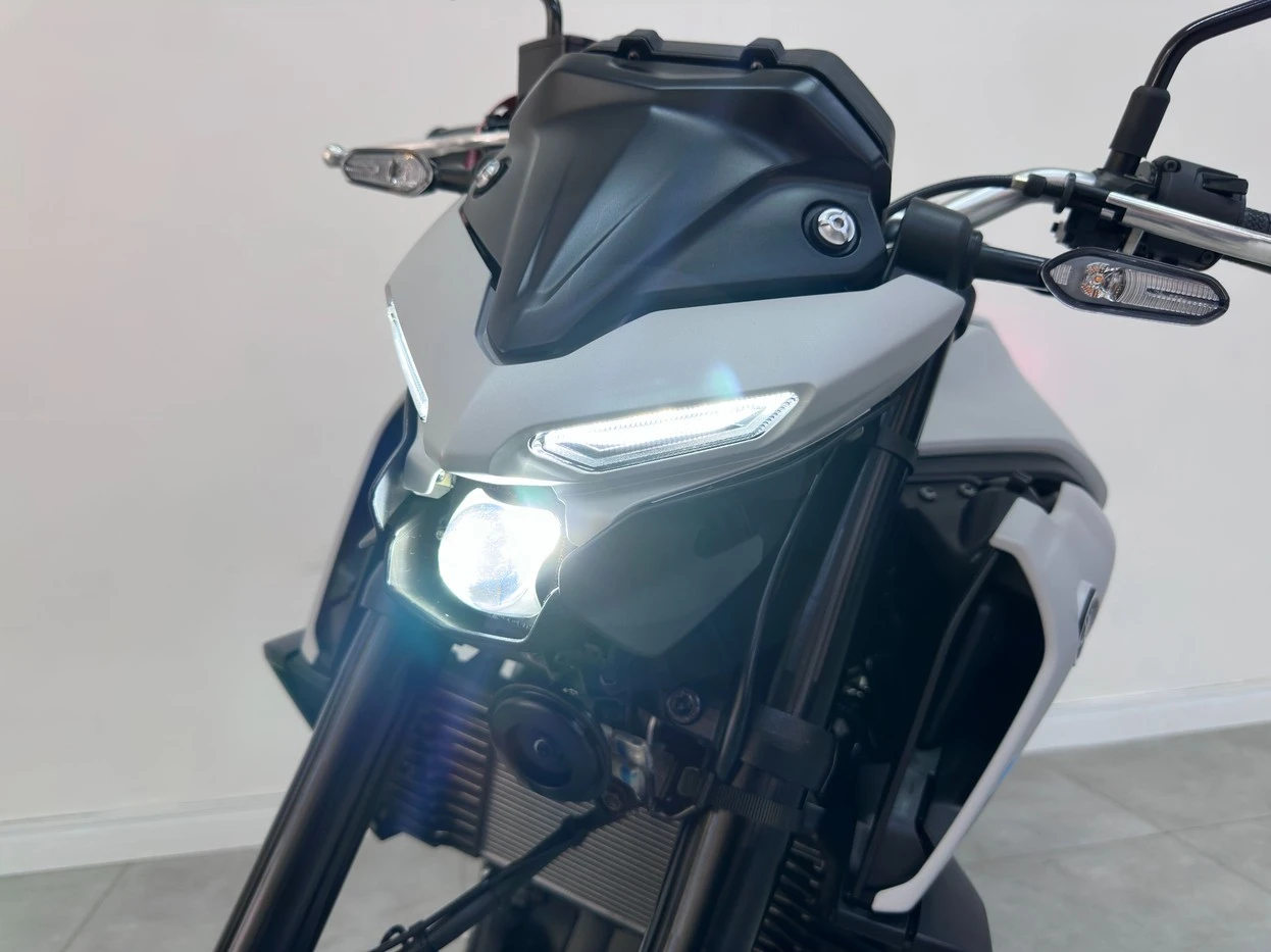 YAMAHA MT-03 CONNECTED ABS