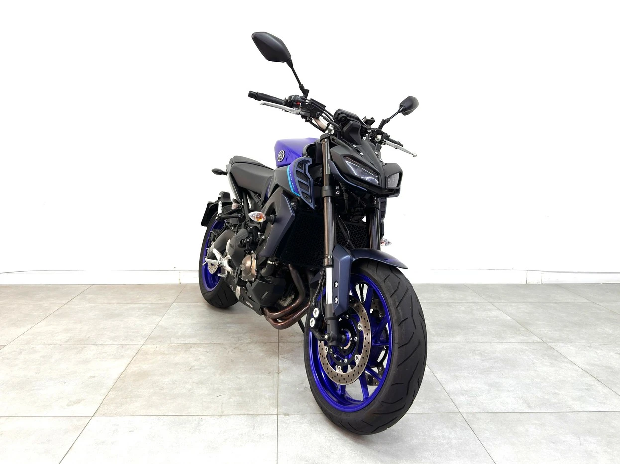 YAMAHA MT-09