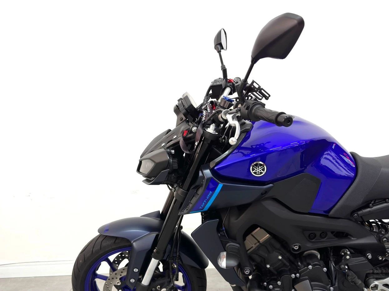 YAMAHA MT-09