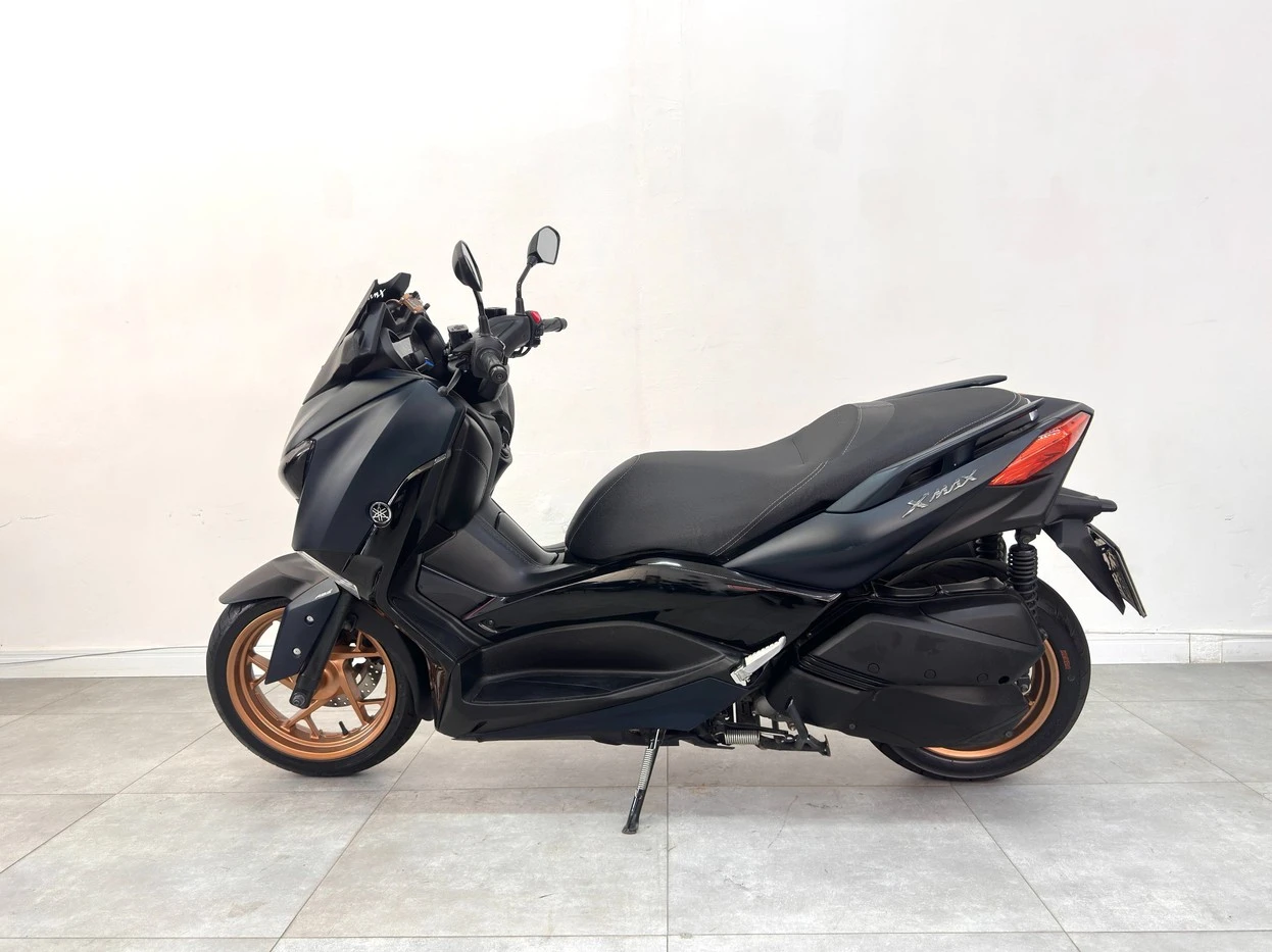 YAMAHA XMAX ABS