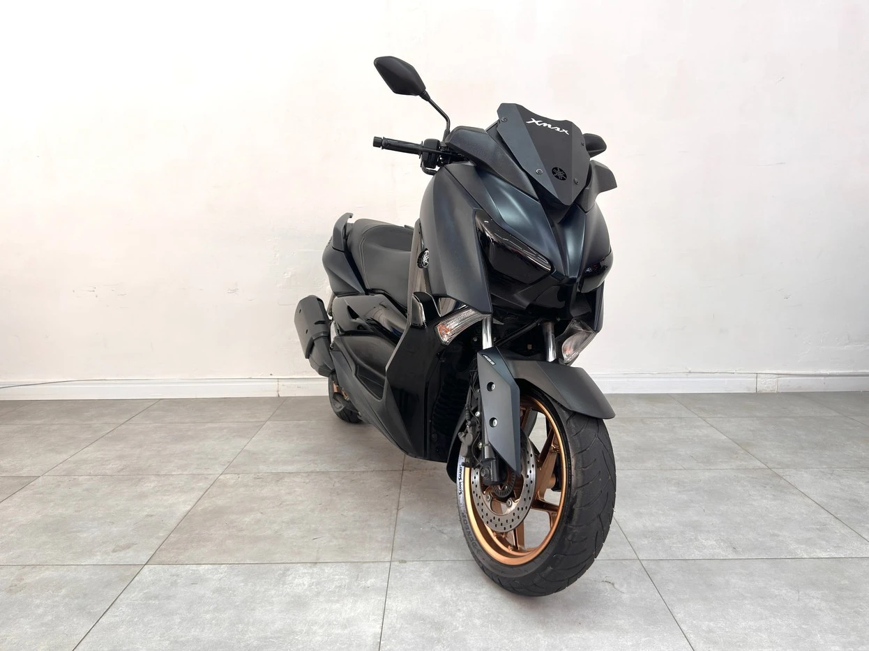 YAMAHA XMAX ABS