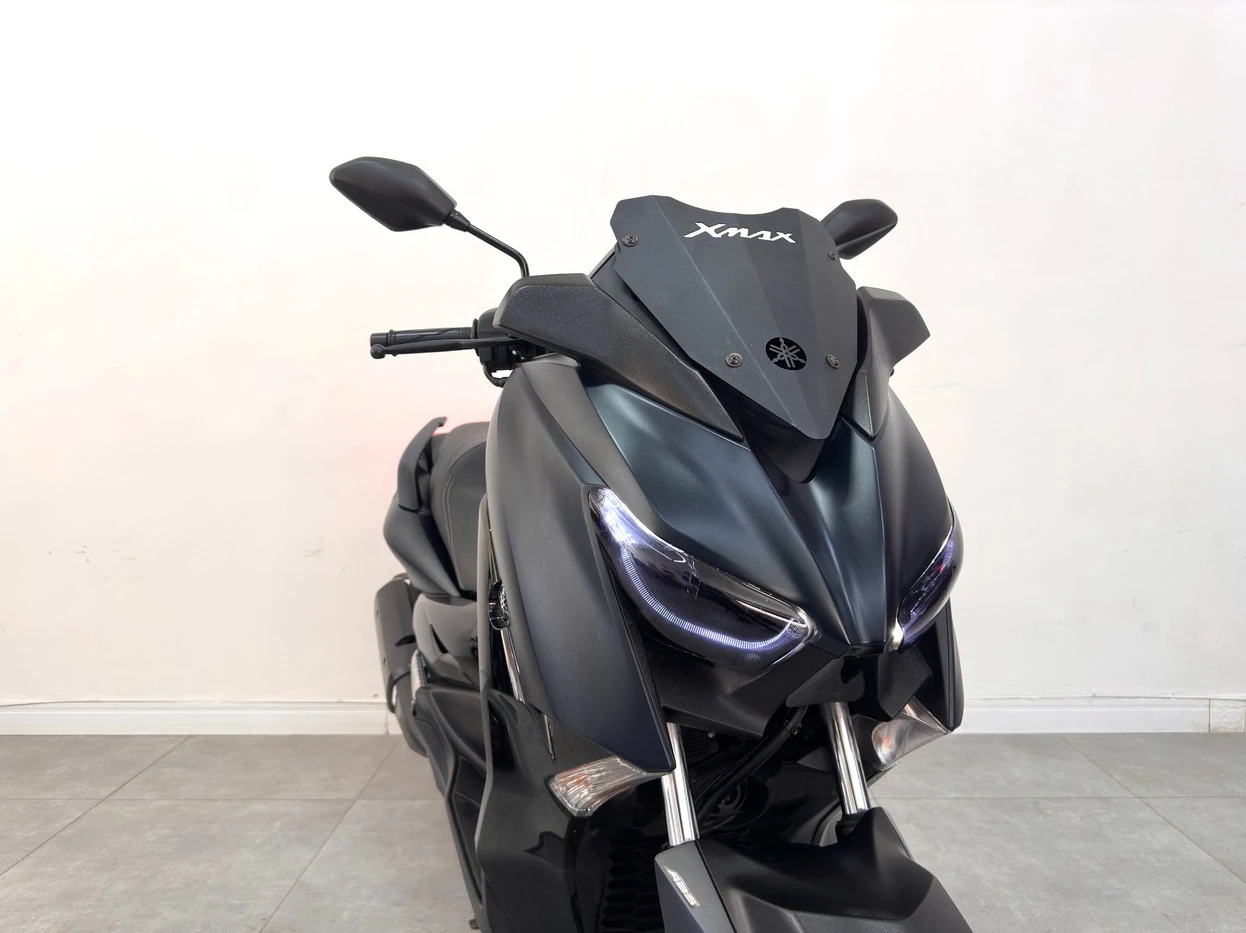 YAMAHA XMAX ABS