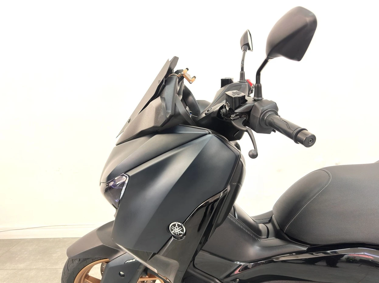 YAMAHA XMAX ABS
