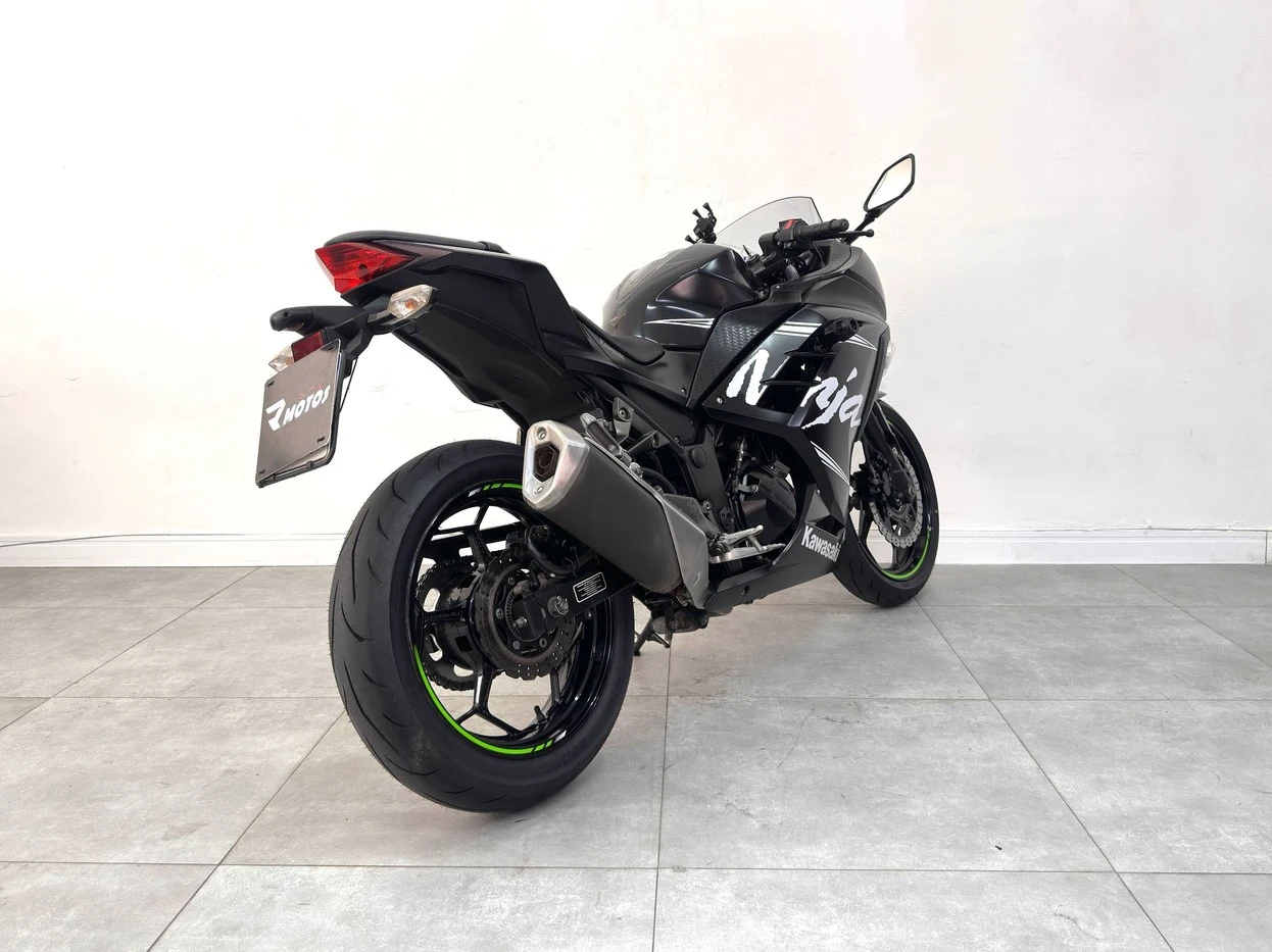 KAWASAKI NINJA 300 ABS