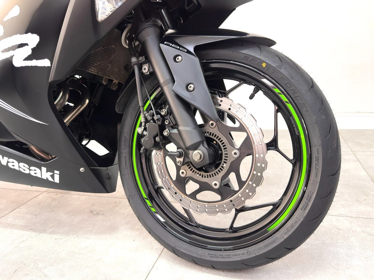 KAWASAKI NINJA 300 ABS