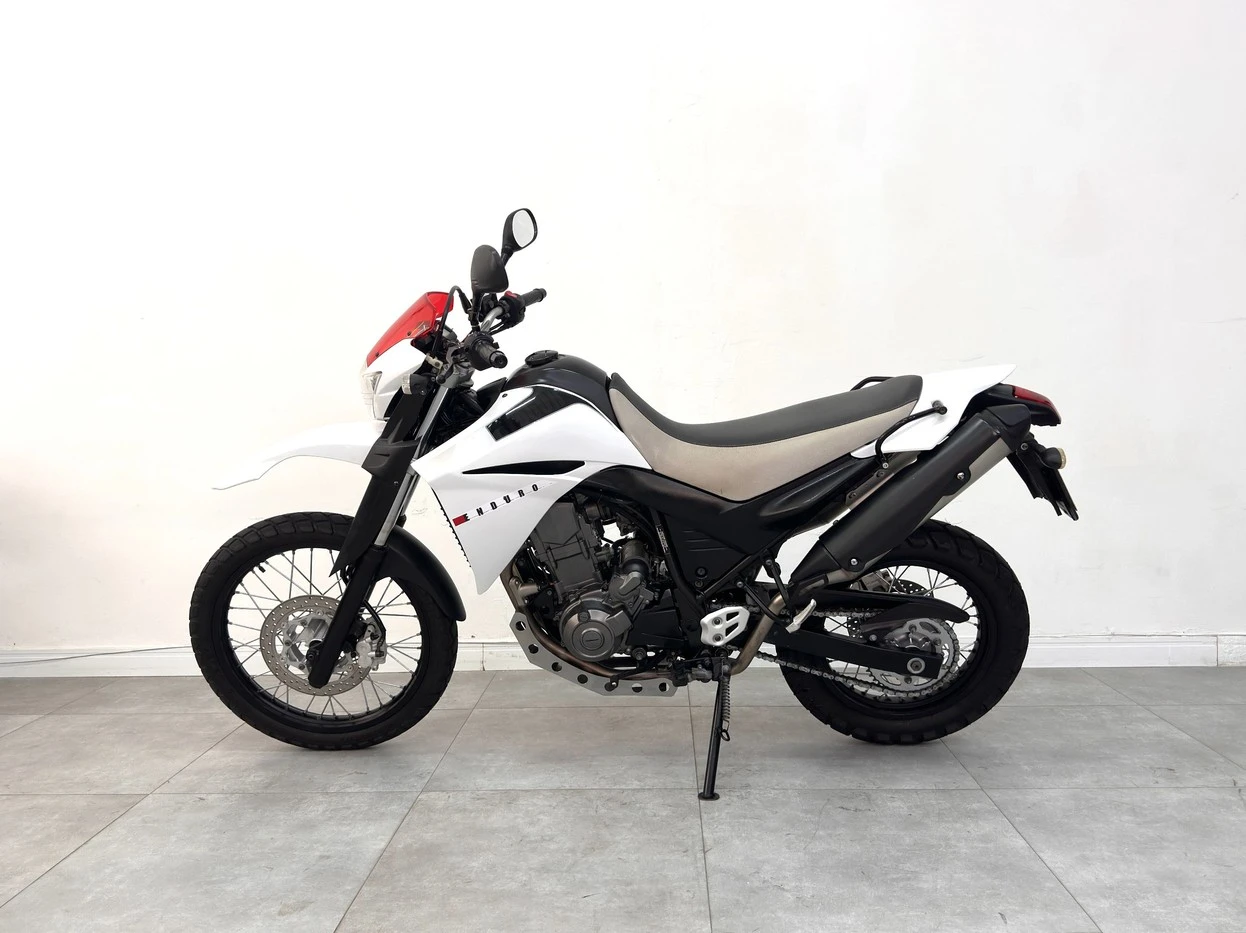 YAMAHA XT 660 R