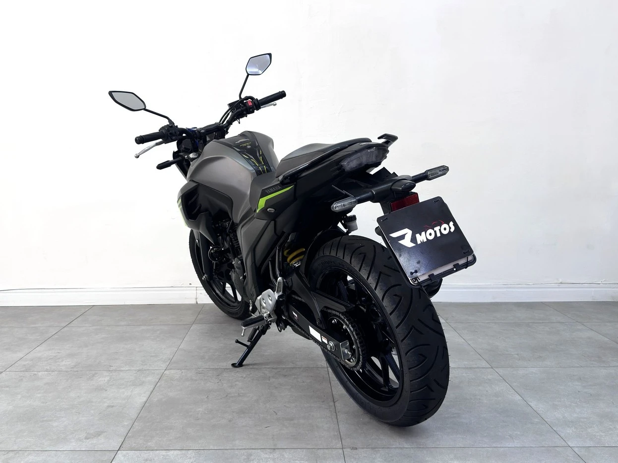 YAMAHA FZ25 FAZER ABS