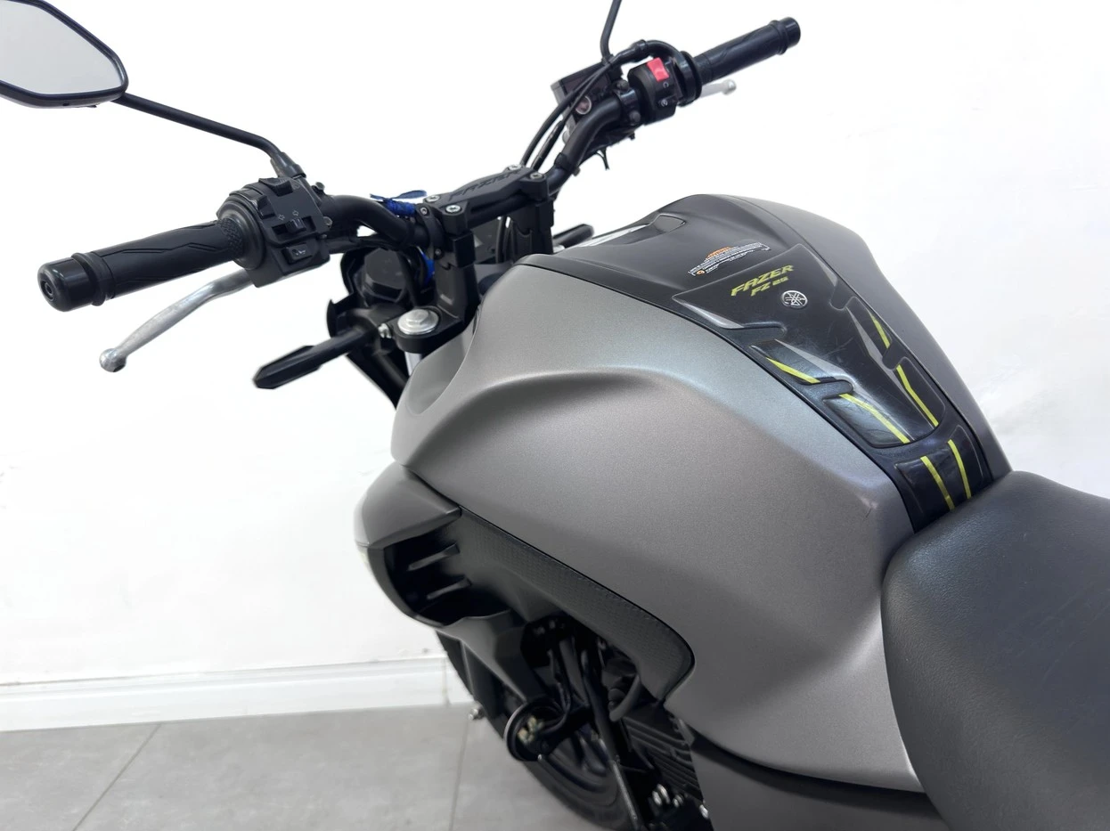 YAMAHA FZ25 FAZER ABS