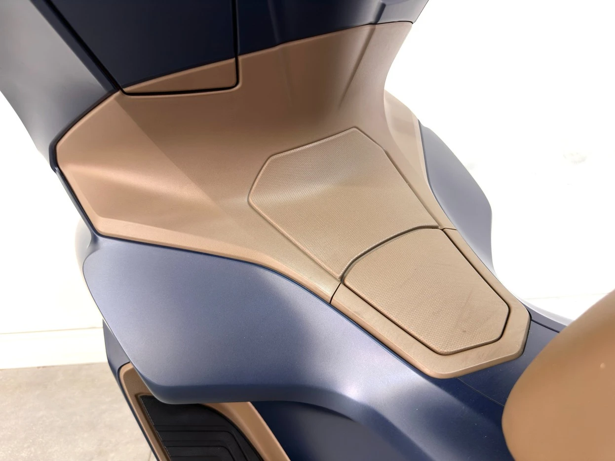 HONDA PCX DLX