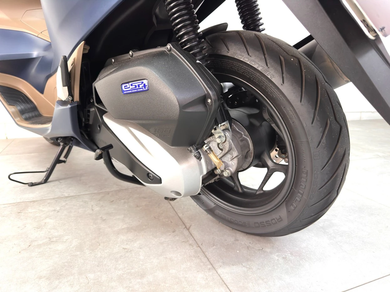 HONDA PCX DLX