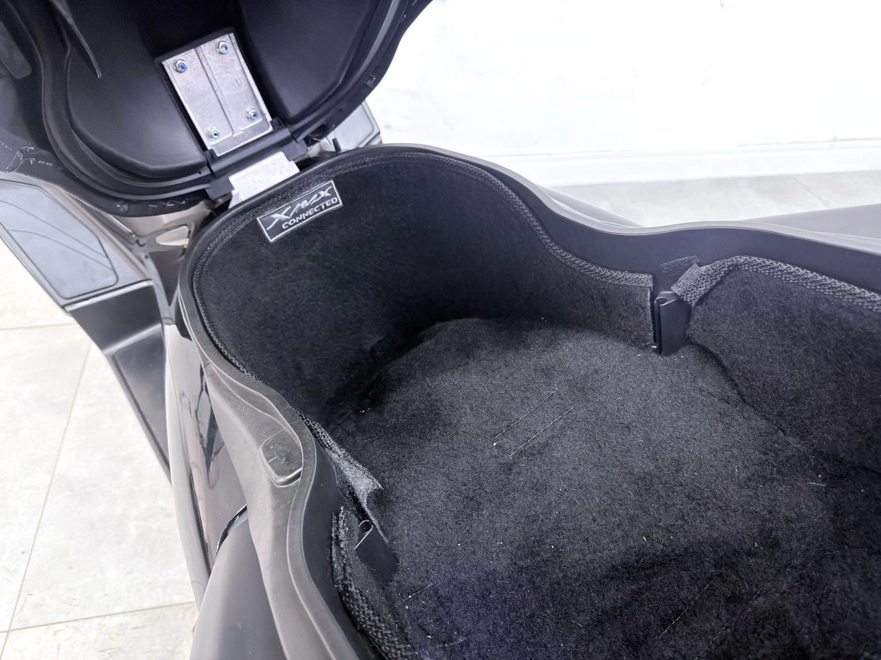 YAMAHA XMAX 250 CONNECTED ABS