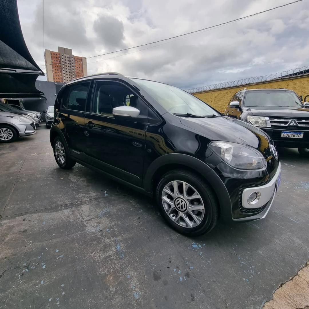 VOLKSWAGEN CROSS UP