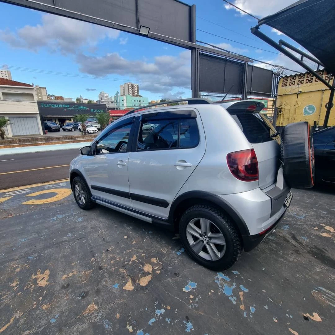 VOLKSWAGEN CROSSFOX