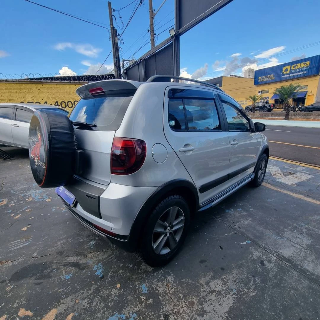 VOLKSWAGEN CROSSFOX