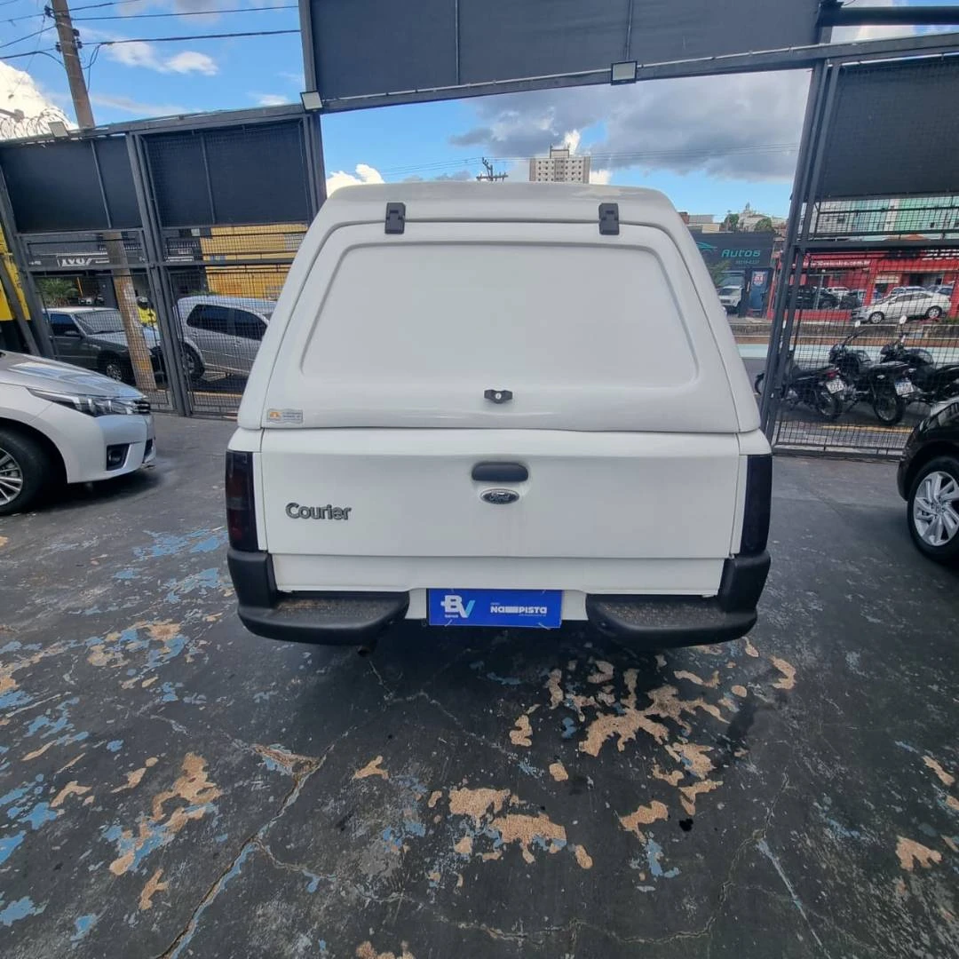 FORD COURIER