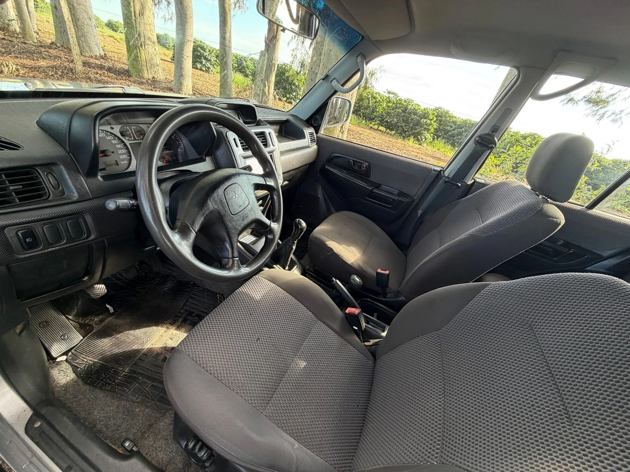 MITSUBISHI PAJERO TR4