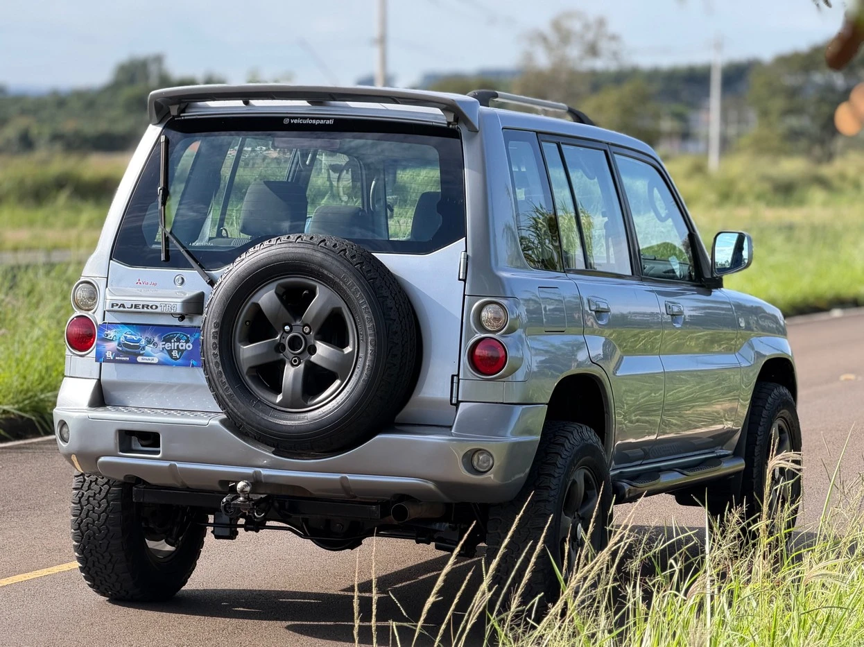MITSUBISHI PAJERO TR4