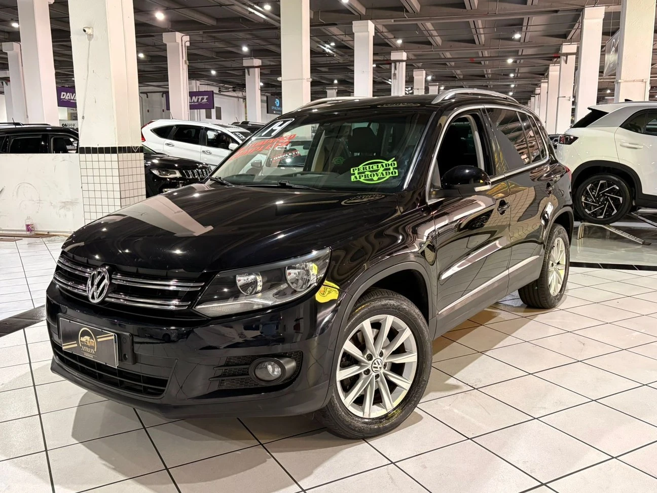 VOLKSWAGEN TIGUAN