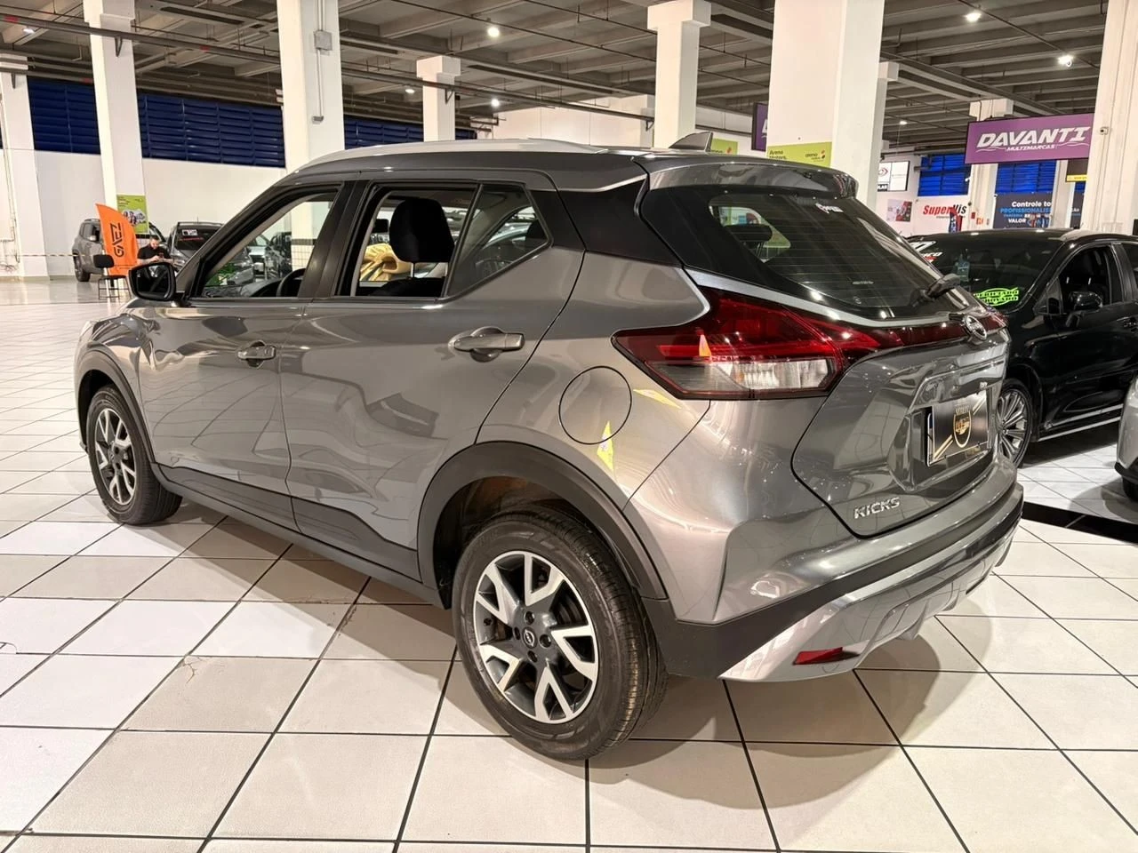 NISSAN KICKS