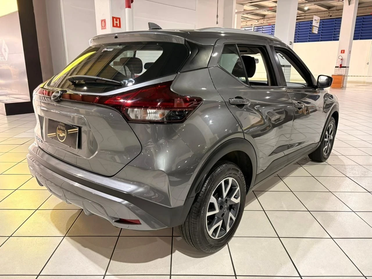 NISSAN KICKS