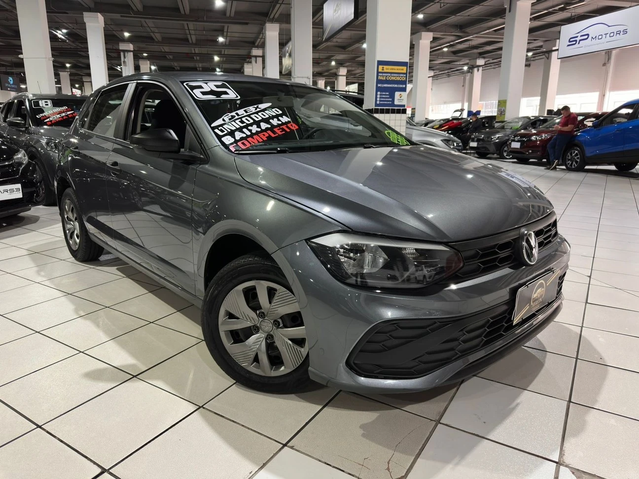 VOLKSWAGEN POLO