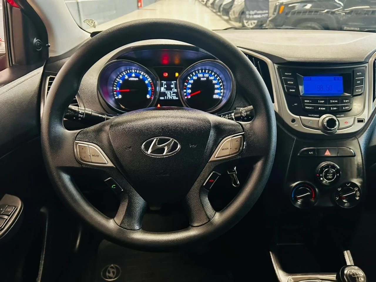 HYUNDAI HB20