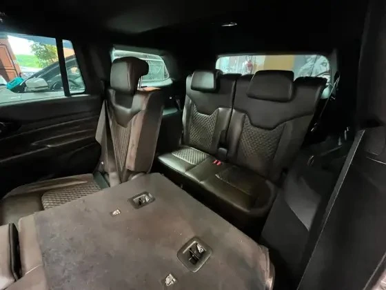 JEEP COMMANDER