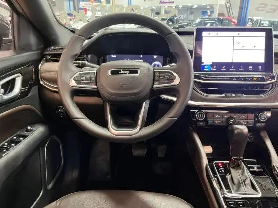 JEEP COMMANDER
