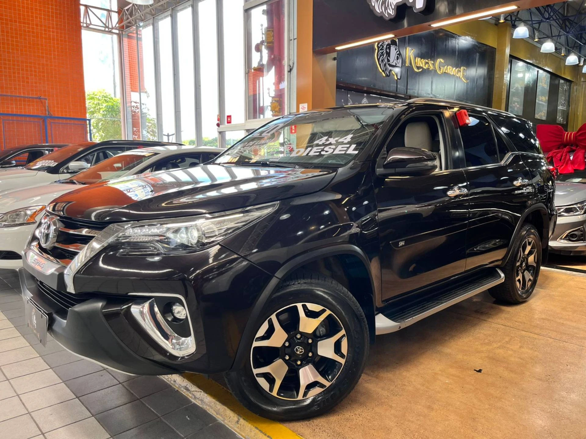 TOYOTA HILUX SW4