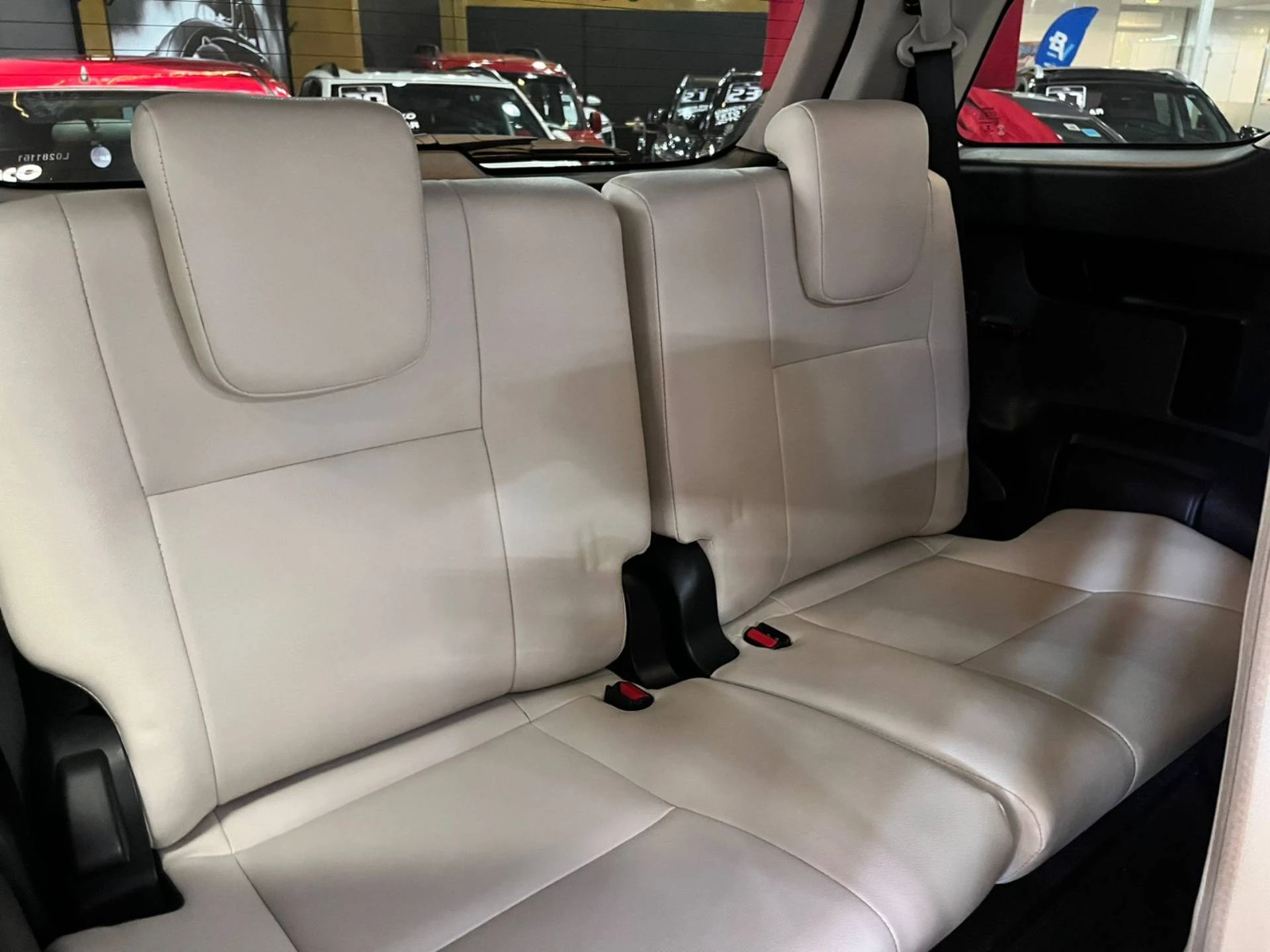 TOYOTA HILUX SW4