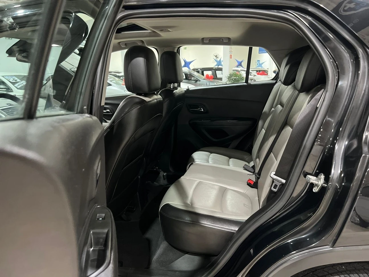 CHEVROLET TRACKER