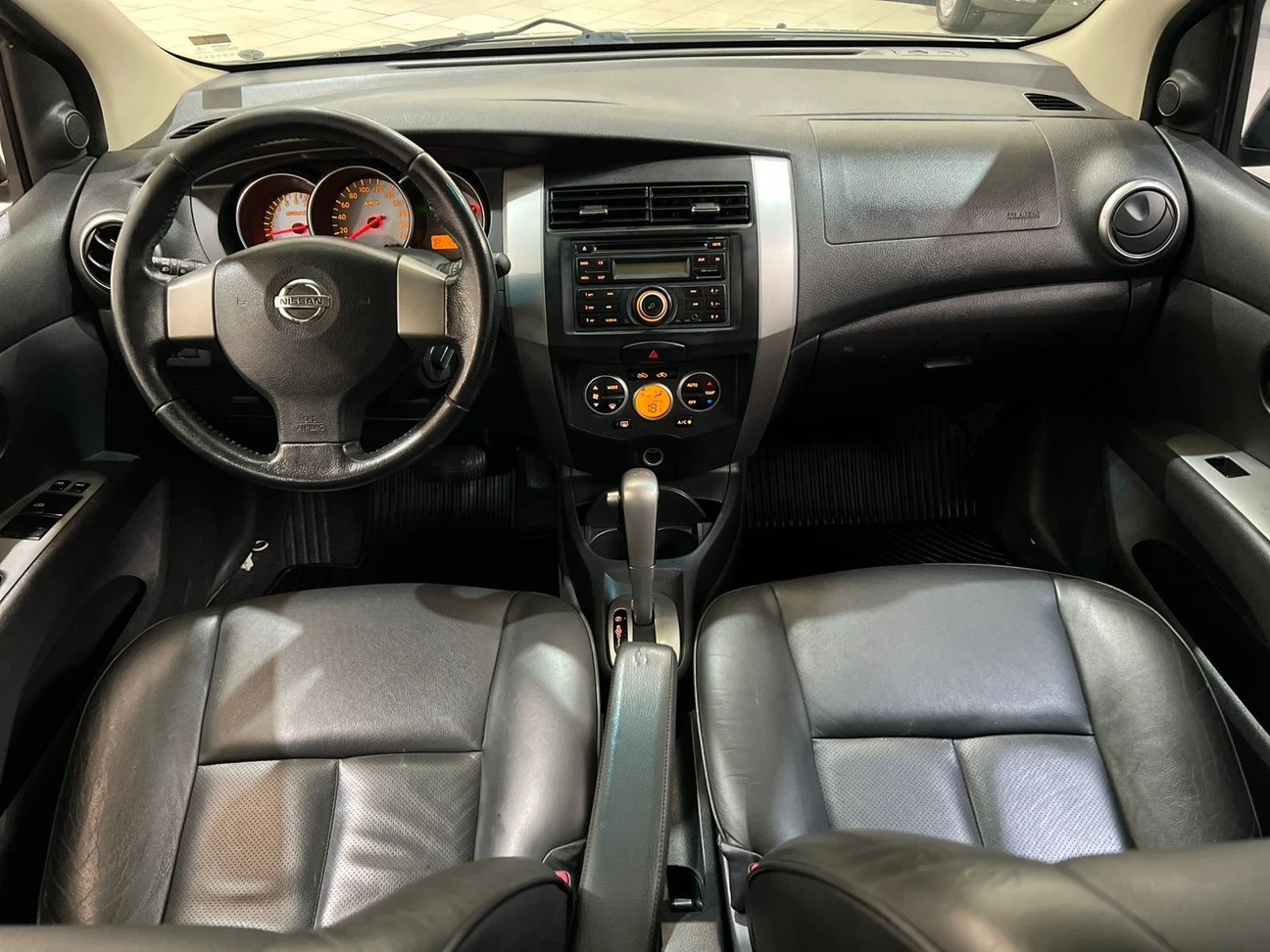 NISSAN LIVINA