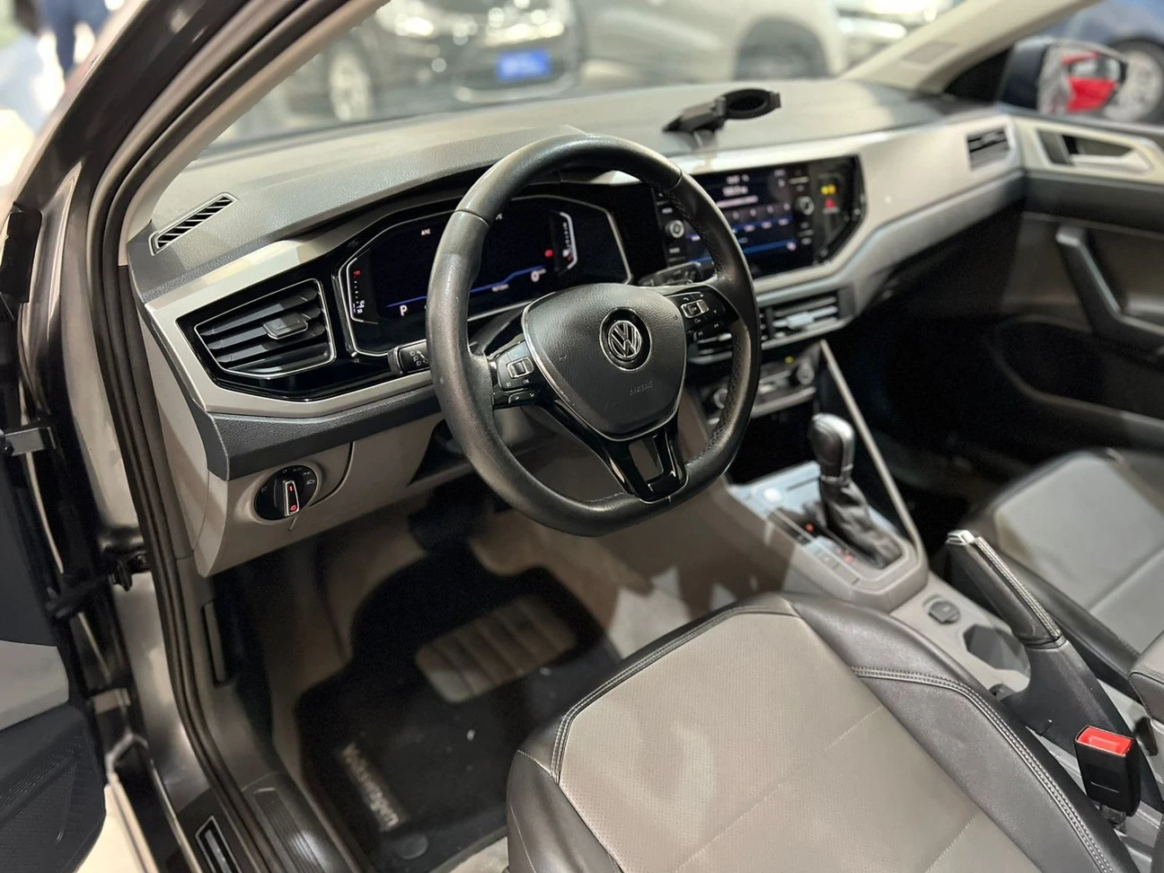 VOLKSWAGEN VIRTUS