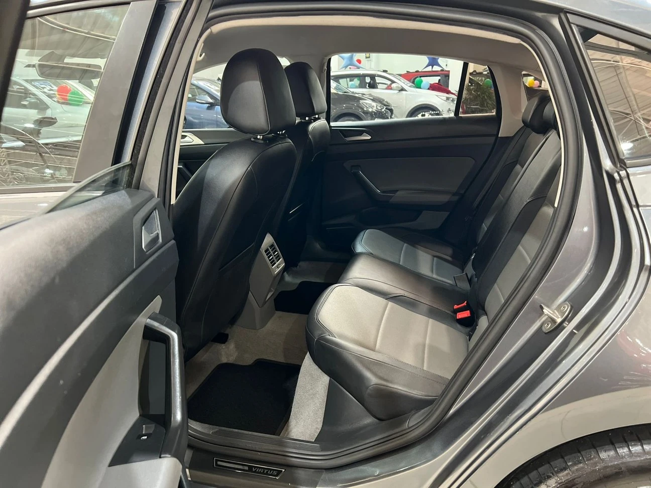 VOLKSWAGEN VIRTUS