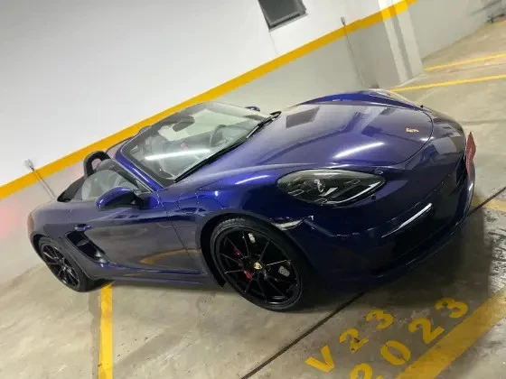 PORSCHE 718