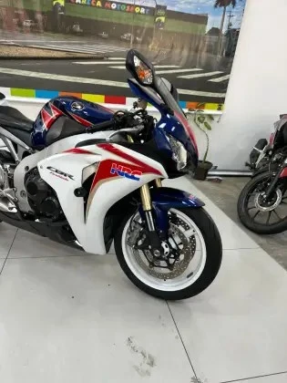 HONDA CBR 1000RR
