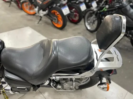HONDA SHADOW 750