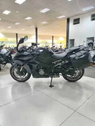 SUZUKI GSX-S1000GT ABS