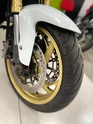 HONDA CB 1000R