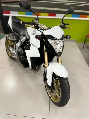 HONDA CB 1000R