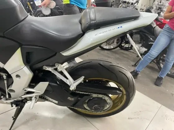 HONDA CB 1000R