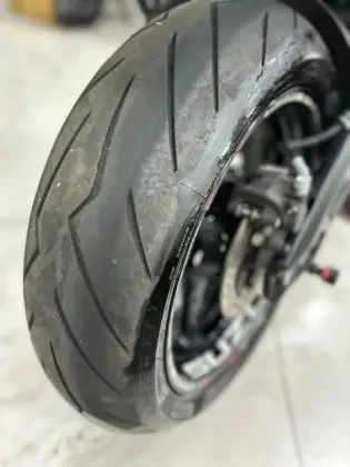 SUZUKI GSX R750 30 ANOS