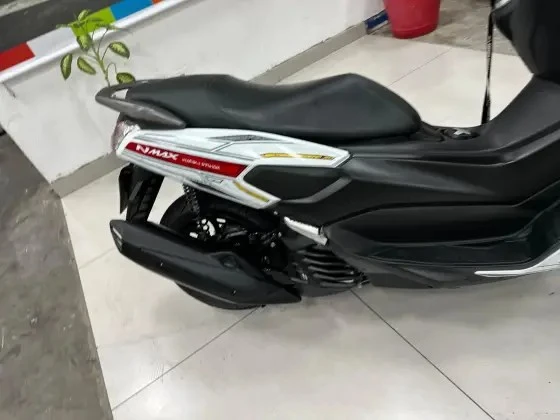 YAMAHA NMAX 160 ABS