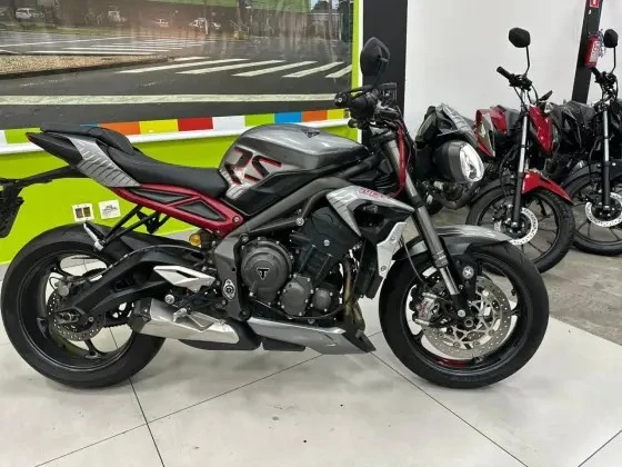 TRIUMPH STREET TRIPLE 765 RS