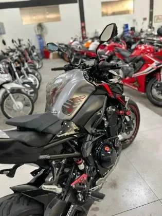 KAWASAKI Z900