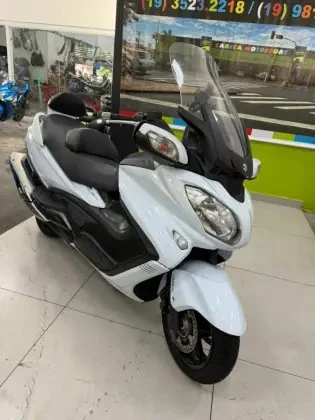 SUZUKI BURGMAN 650 EXECUTIVE
