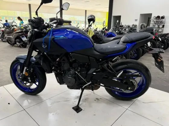 YAMAHA MT-07 CONNECTED ABS