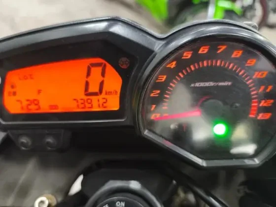 YAMAHA XJ6 N