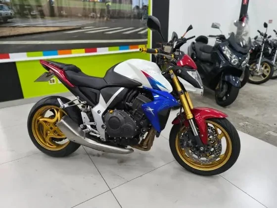 HONDA CB 1000R